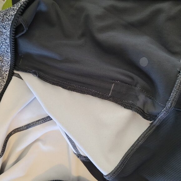 Lululemon womens 6 Daily Practice Jacket Rio Mist White black deep coal - Picture 10 of 13